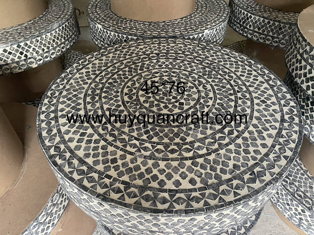 HQ12002-Mother of pearl lacquer table